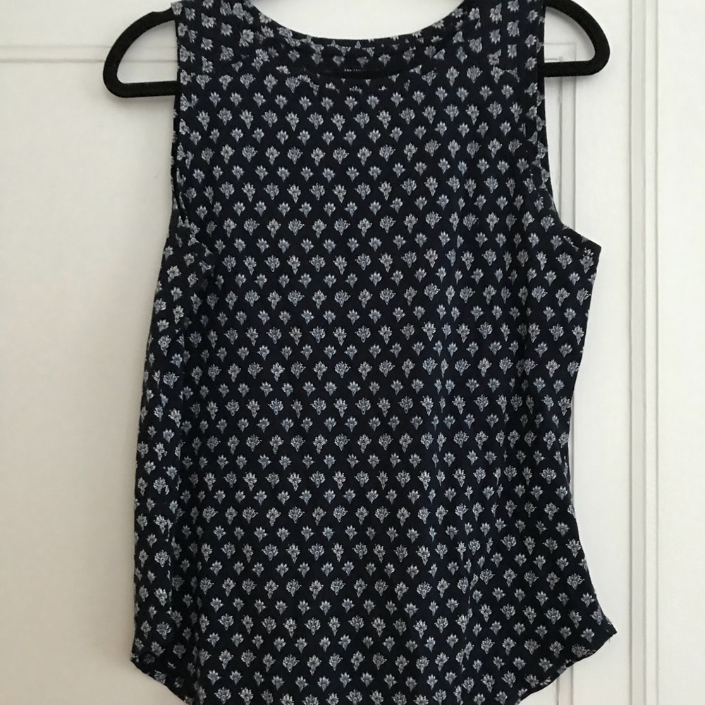 LOFT Sleeveless Top